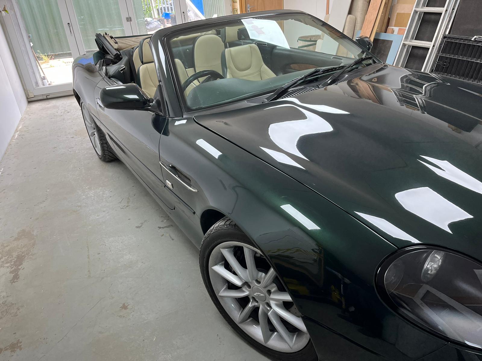 Aston Martin 6